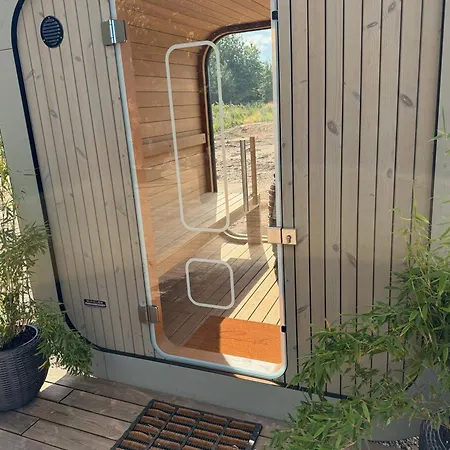 リゾート Ostsee Baumhaushotel In Der Mit Sauna Und Whirlpool *